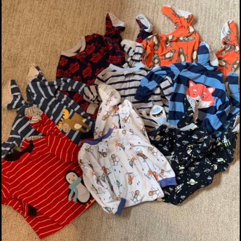 8 pairs of 4T pajamas